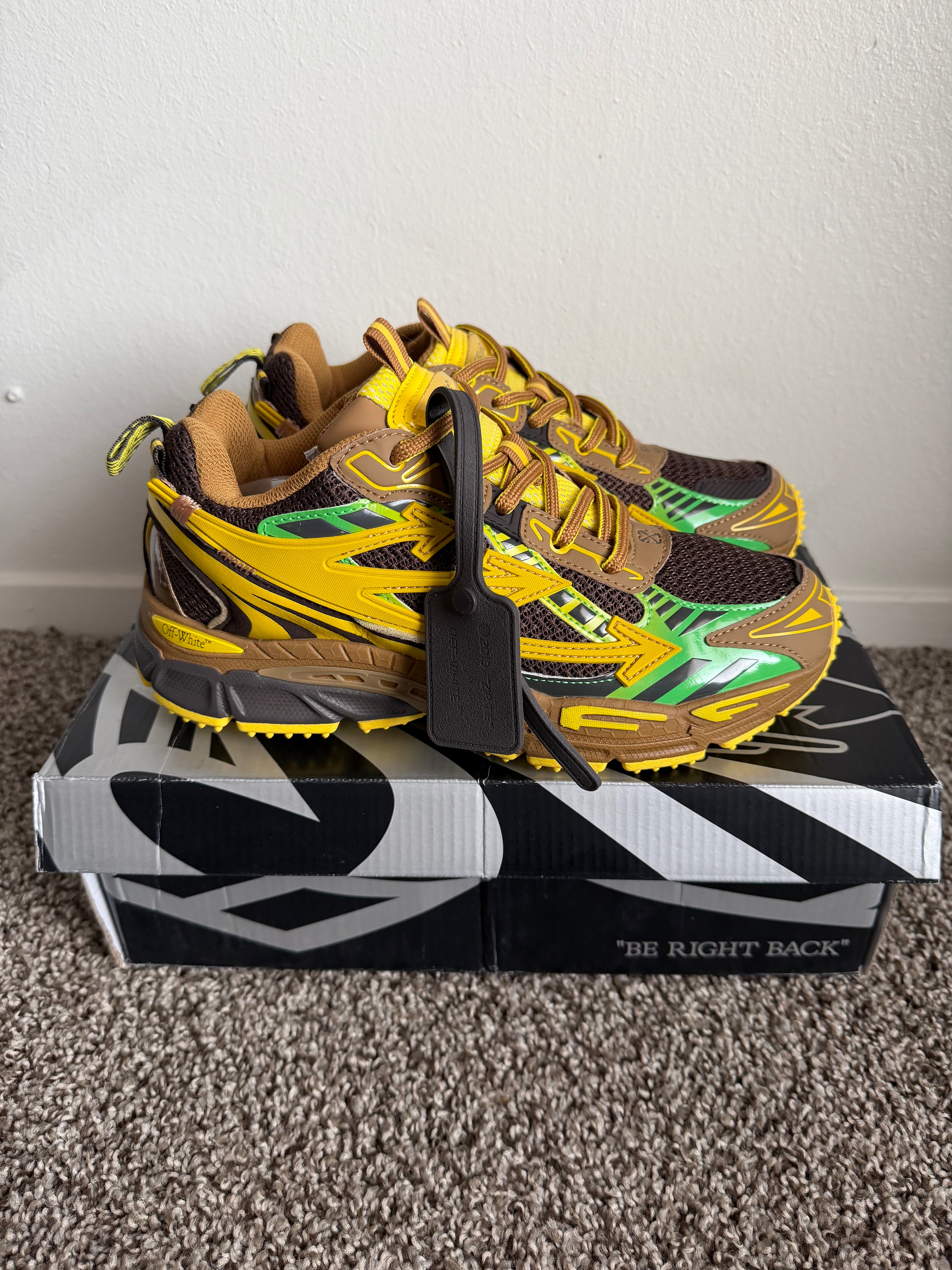 OFF-WHITE Be Right Back