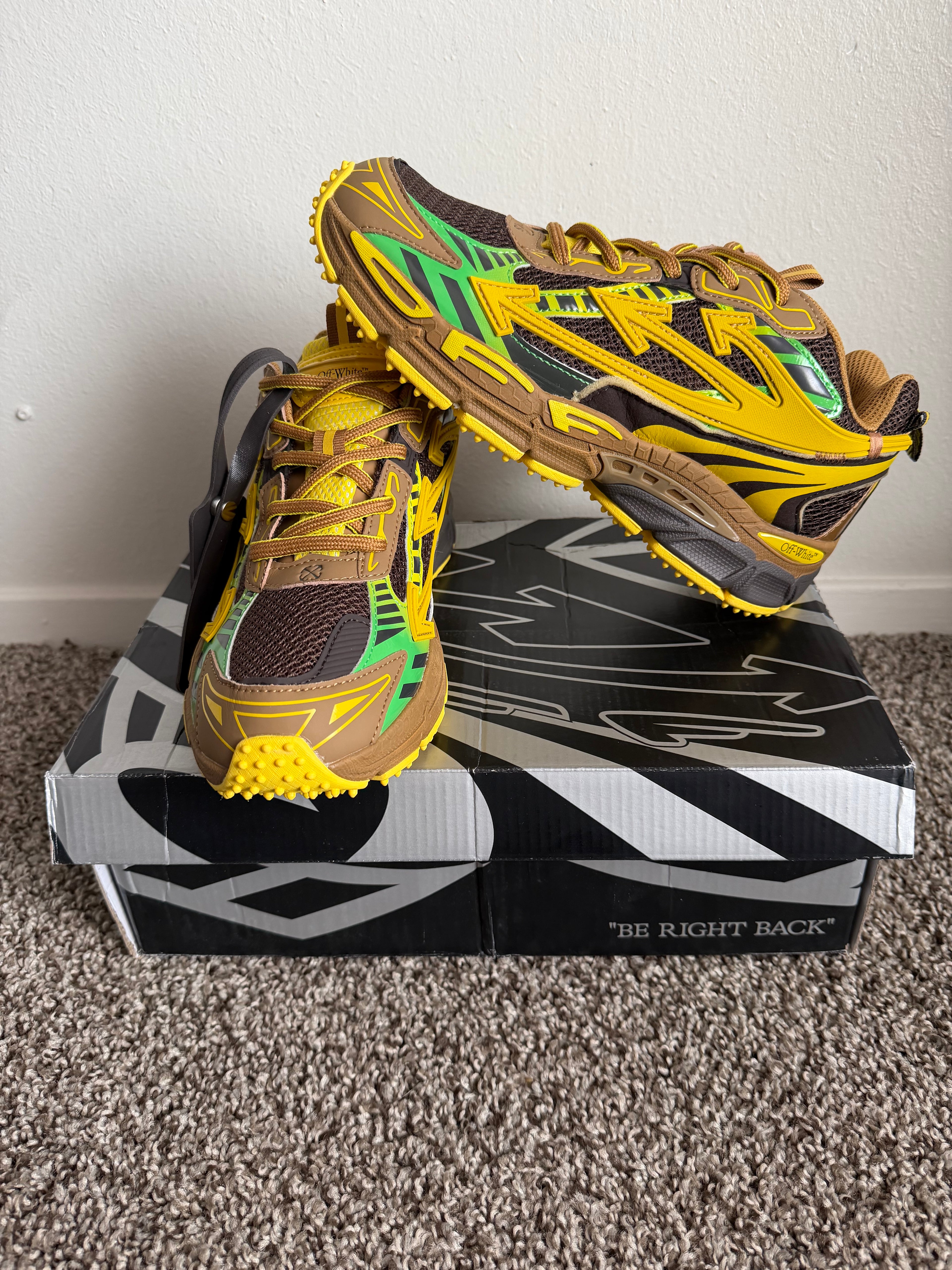 OFF-WHITE Be Right Back